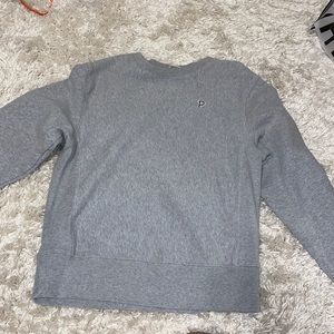 pink crew neck size small🤍